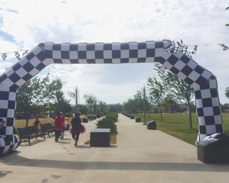 Carrera infantil de super heroes